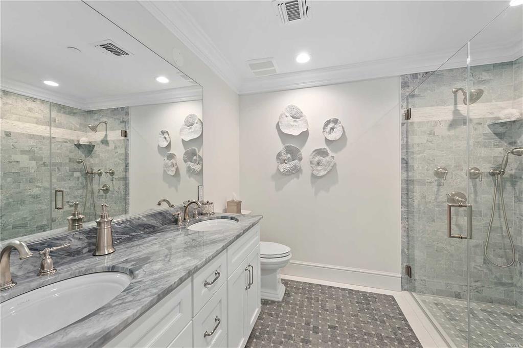 104 Tuckahoe Ln Southampton Southampton NY 11968