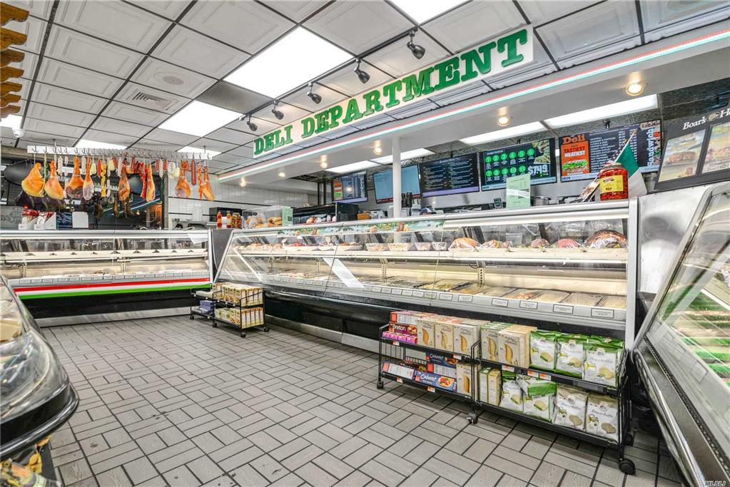 157- 48 Crossbay Blvd Howard Beach Howard Beach NY 11414