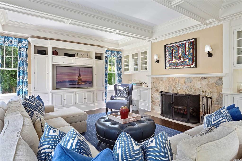 437 Wickapogue Rd Southampton Southampton NY 11968