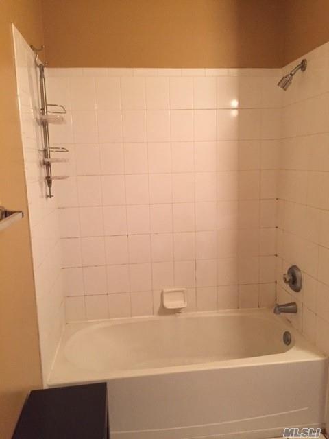 130 Post Ave Westbury Westbury NY 11590