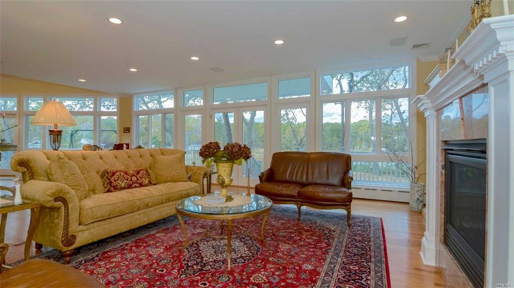 9 Duckwood Ln Hampton Bays Hampton Bays NY 11946