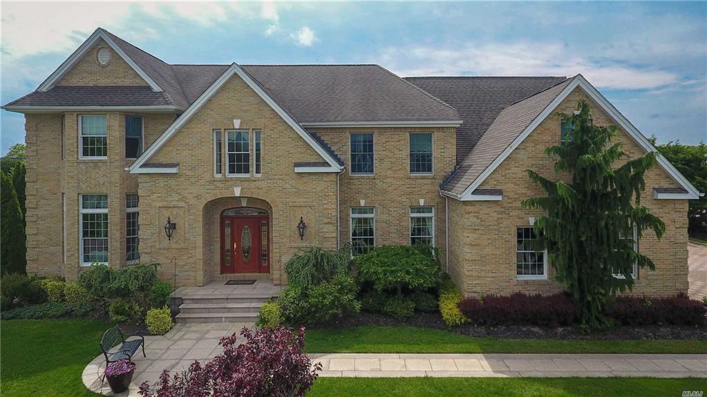 106 Elmwood Dr Dix Hills Dix Hills NY 11746