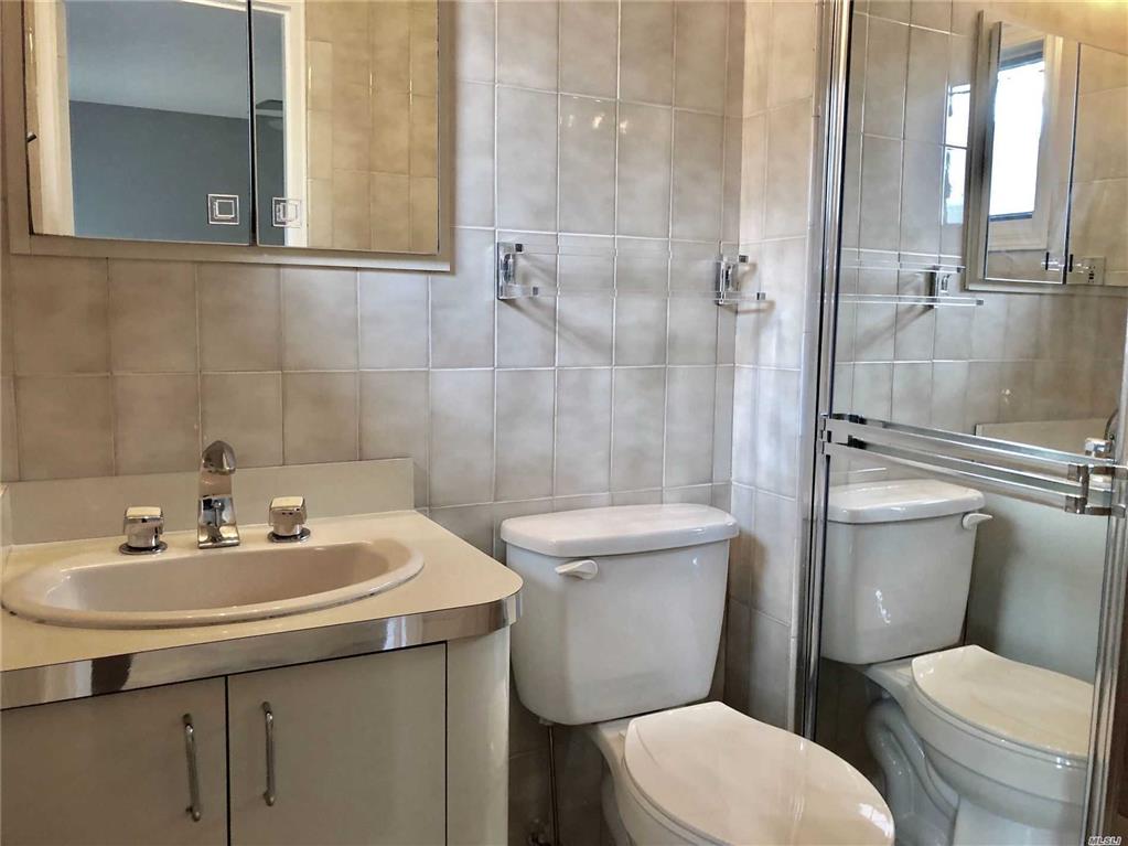 597 Michelle Pl N. Woodmere N. Woodmere NY 11581
