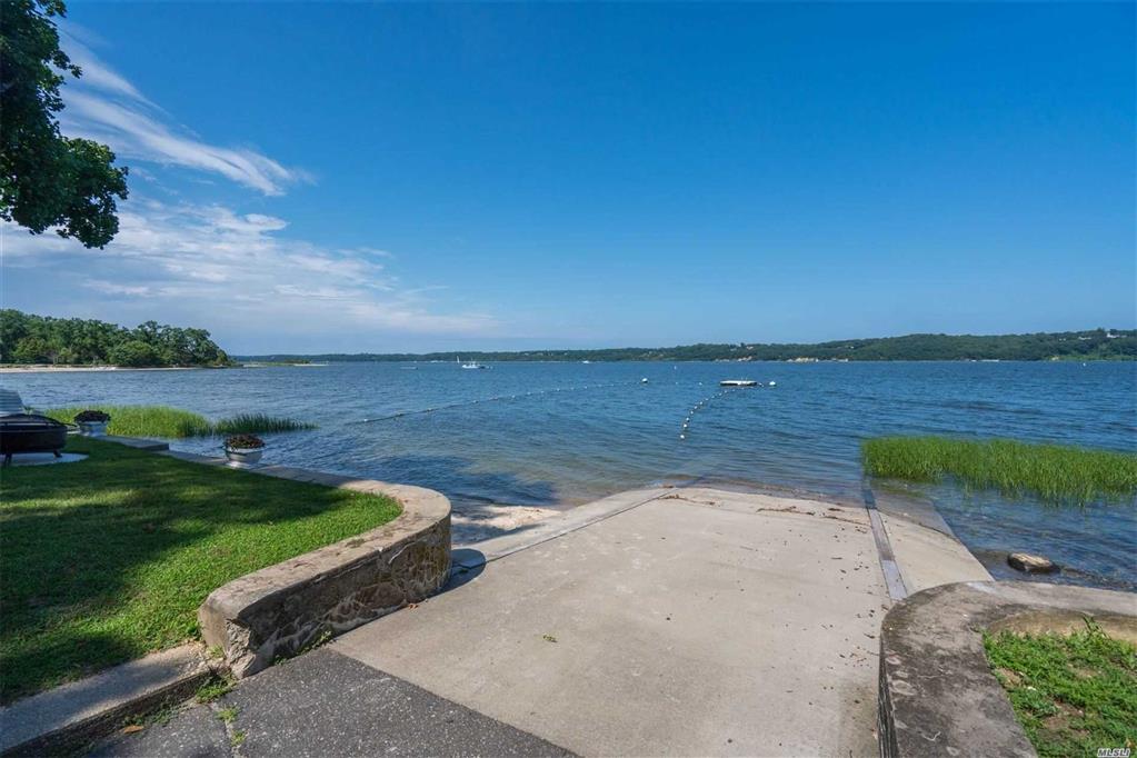 20 Tennis Court Rd Cove Neck Cove Neck NY 11771