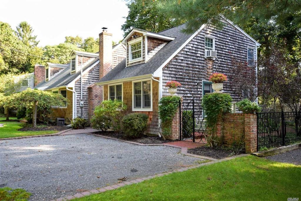 31 Bay Rd Brookhaven Brookhaven NY 11719