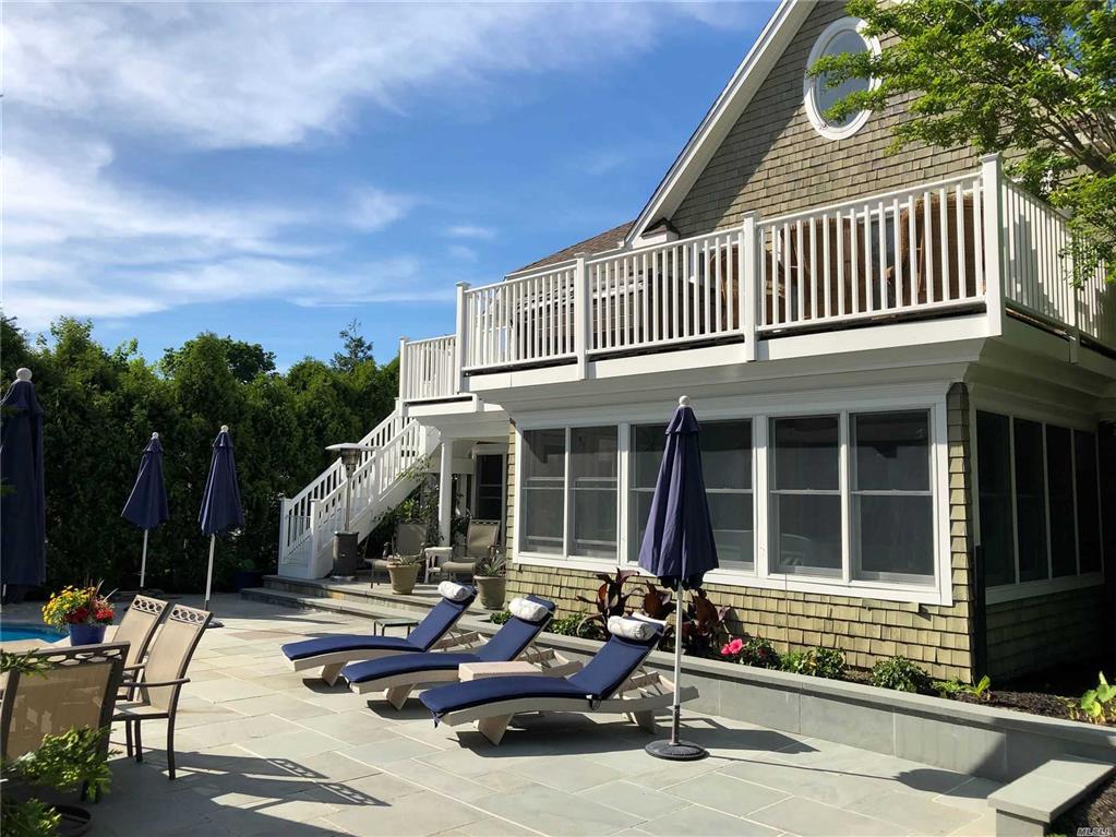 33 Rogers Ln Remsenburg Remsenburg NY 11960