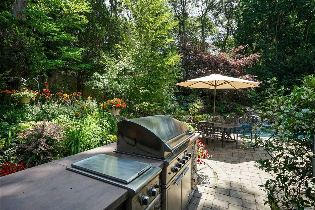 22 North Road Stony Brook Stony Brook NY 11790