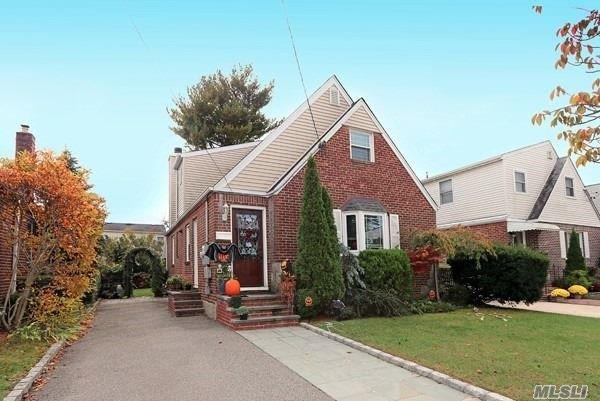 183 Brown St Mineola Mineola NY 11501