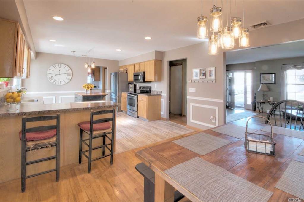 99 Tallmadge Trl Miller Place Miller Place NY 11764