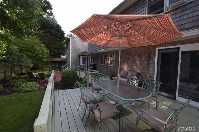 31 Bay Rd Brookhaven Brookhaven NY 11719