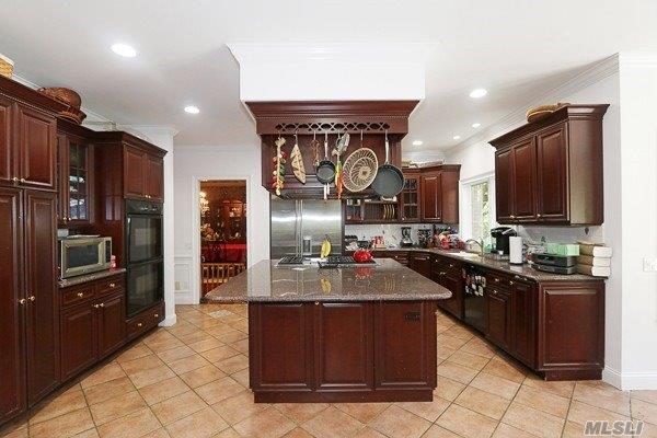 214 Sunset Rd Oyster Bay Cove Oyster Bay Cove NY 11771