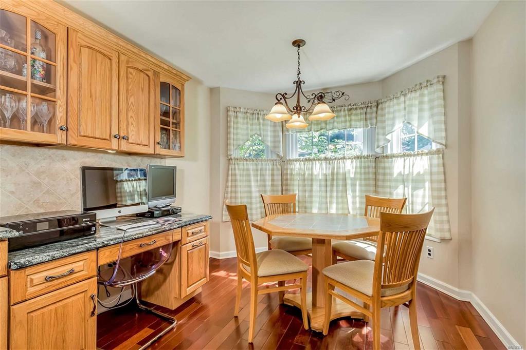 9 The Mews Mews Syosset Syosset NY 11791