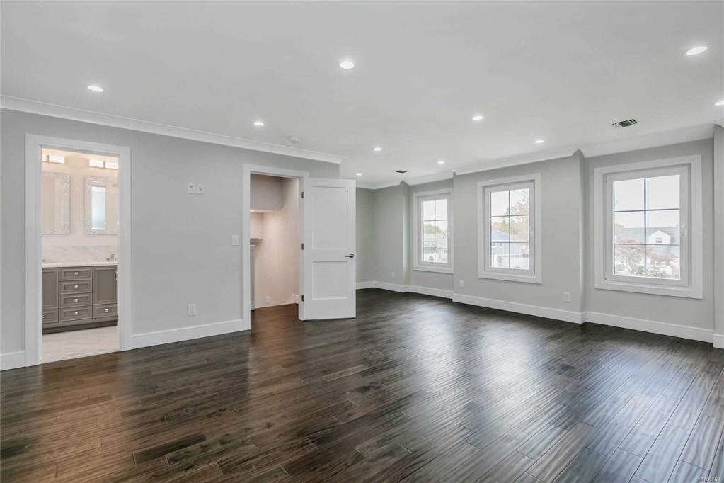 3 Evers Ct Commack Commack NY 11725