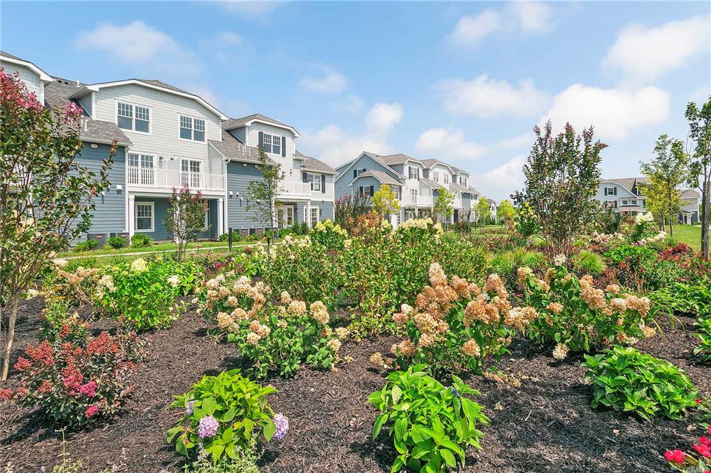 104 Tuckahoe Ln Southampton Southampton NY 11968