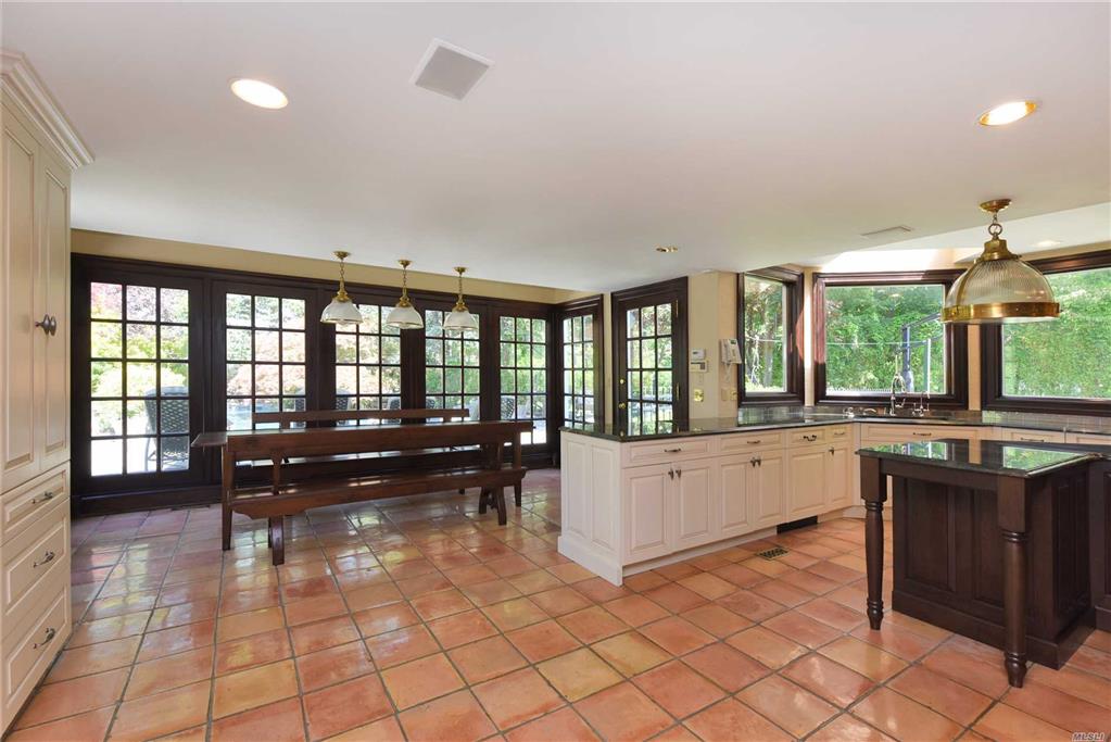 91 Cedar Ave Hewlett Bay Park Hewlett Bay Park NY 11557