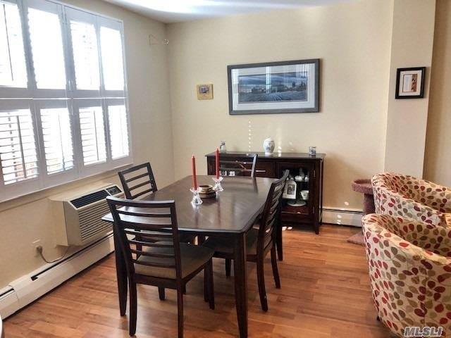 596 Broadway Lynbrook Lynbrook NY 11563