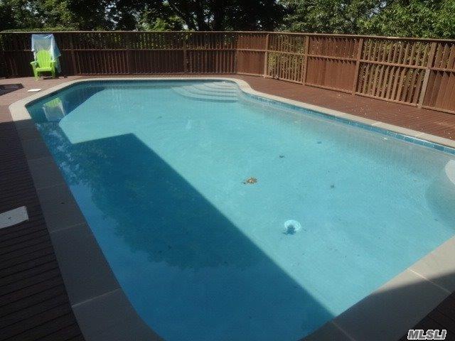 9 Sunset Blvd Wading River Wading River NY 11792