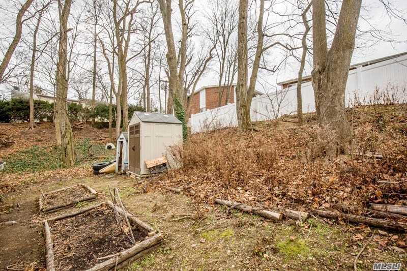 1 Preston St Port Washington Port Washington NY 11050
