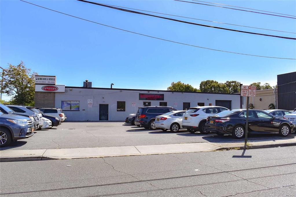 640-650 Merrick Rd Lynbrook Lynbrook NY 11563