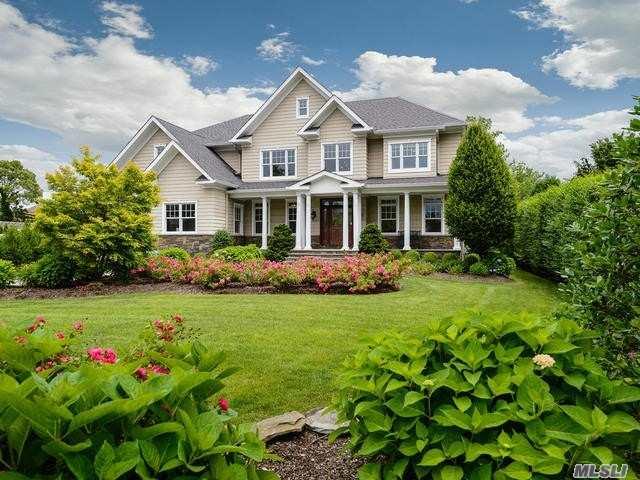 147 Eaton Ln West Islip West Islip NY 11795