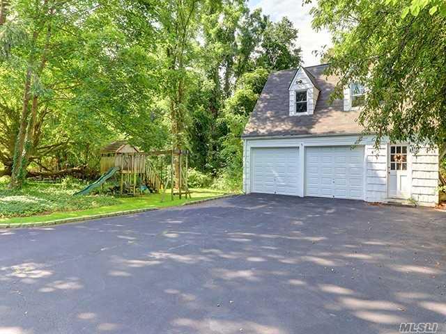 5 Kohlsaat Ct Smithtown Smithtown NY 11787