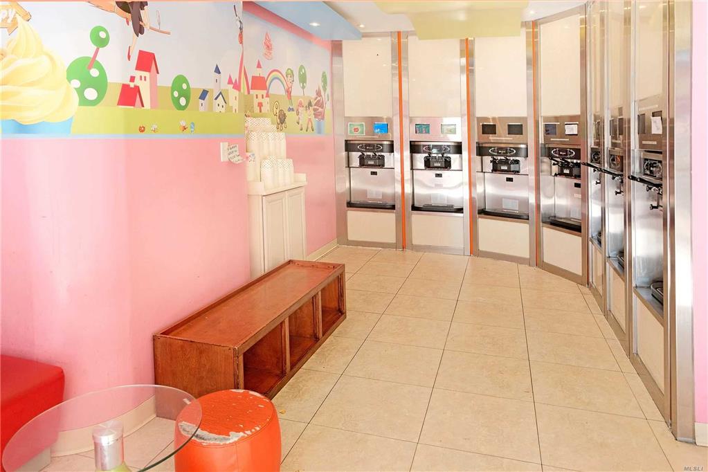 80-01 37th Ave Jackson Heights Jackson Heights NY 11372