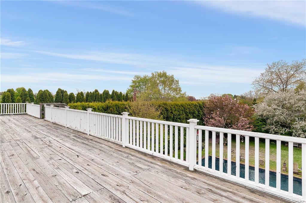 94 Meetinghouse Ln Amagansett Amagansett NY 11930