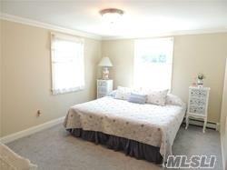 3388 Stratford Rd Wantagh Wantagh NY 11793
