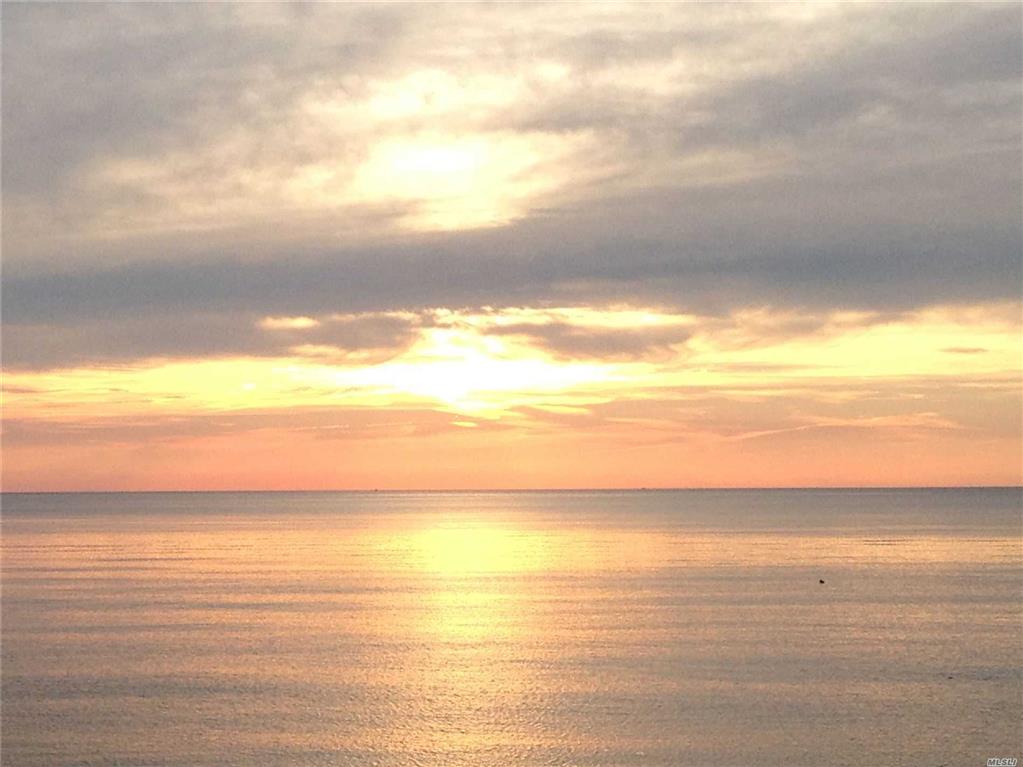 6480 Soundview Ave Southold Southold NY 11971