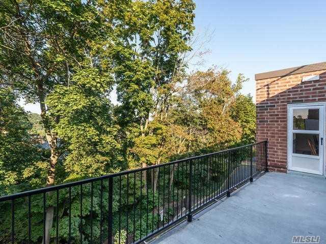 30 Pearsall Ave Glen Cove Glen Cove NY 11542