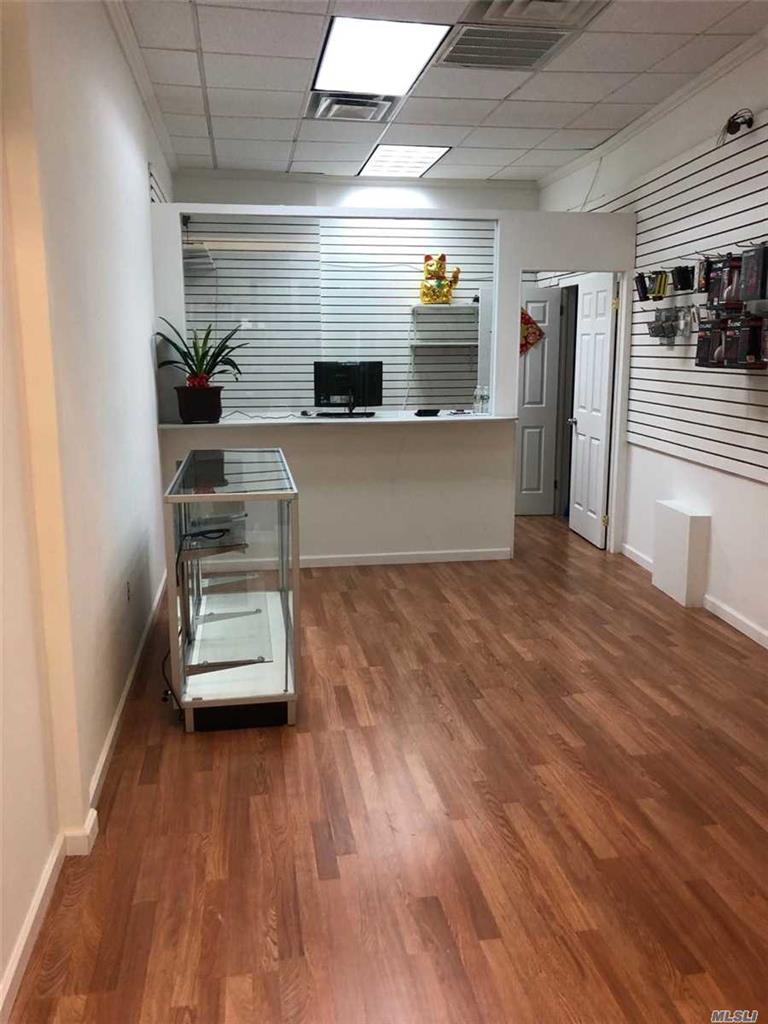 41-70 Main St Flushing Flushing NY 11355