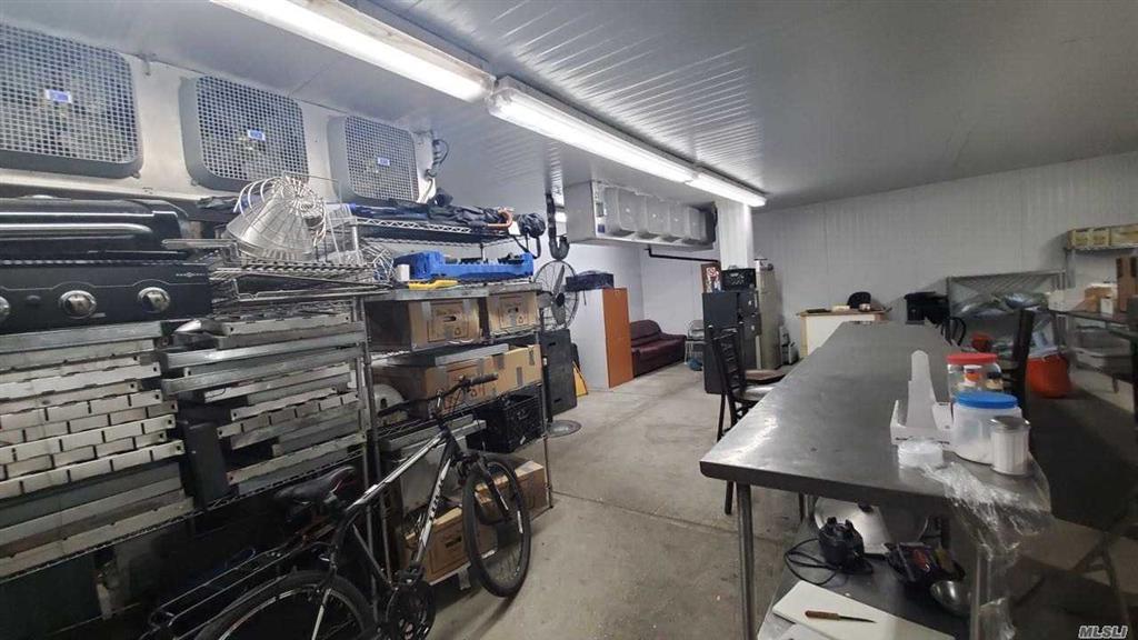 23-01 Borden Ave Long Island City Long Island City NY 11101