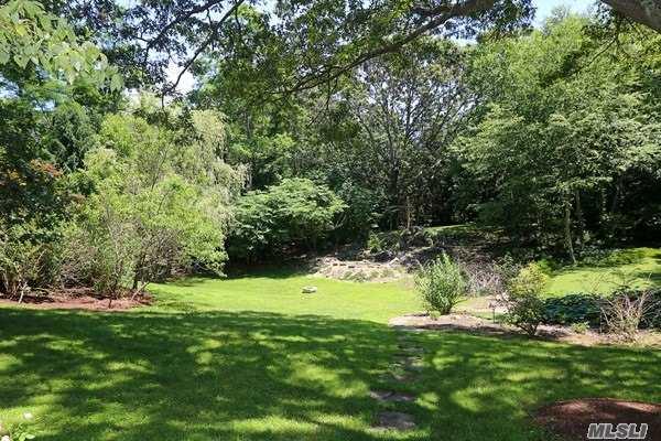 214 Sunset Rd Oyster Bay Cove Oyster Bay Cove NY 11771