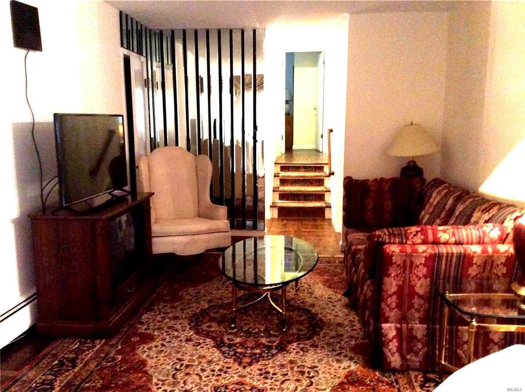 74-25 Calamus Cir Elmhurst Elmhurst NY 11373