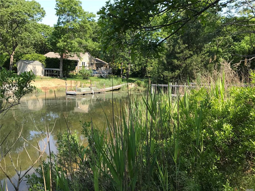 2300 Camp Mineola Rd Mattituck Mattituck NY 11952