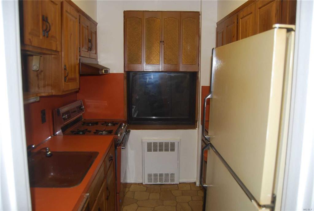 138-18 28th Rd Flushing Flushing NY 11354