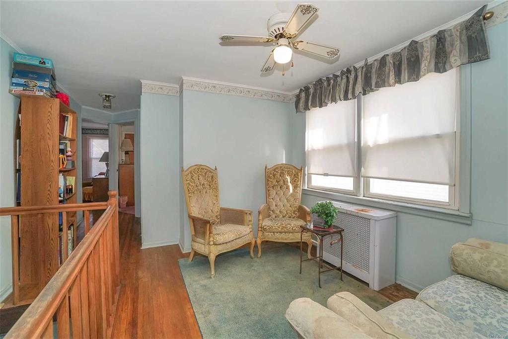 6 Rhodes St New Hyde Park New Hyde Park NY 11040