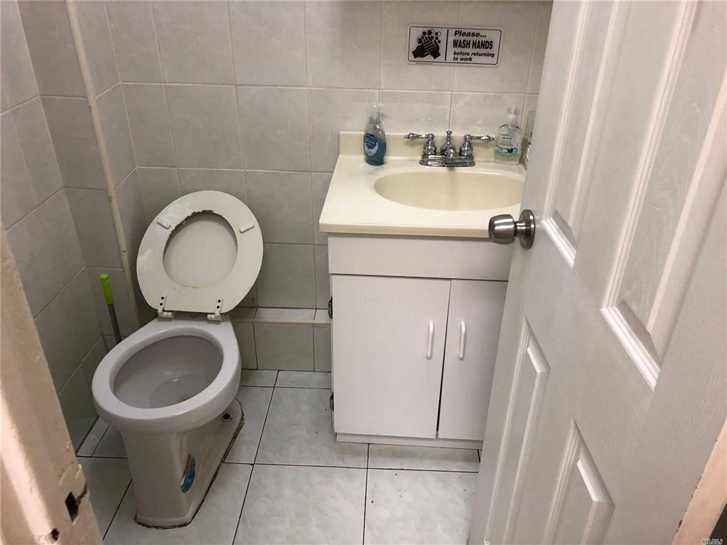 102-30 Queens Blvd Forest Hills Forest Hills NY 11375