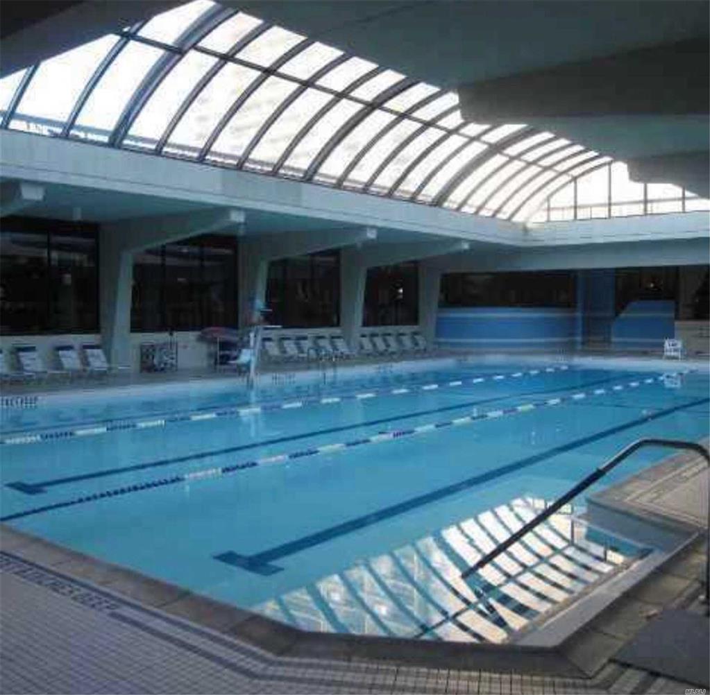 1 Bay Club Dr Bayside Bayside NY 11360