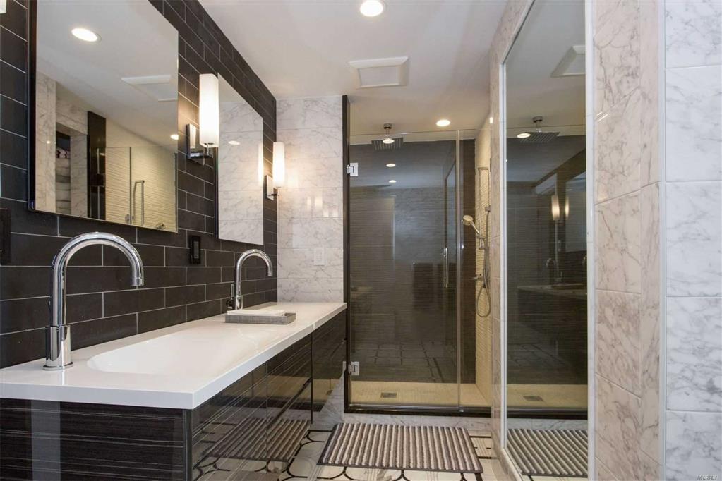209 Seawane Pl Hewlett Harbor Hewlett Harbor NY 11557