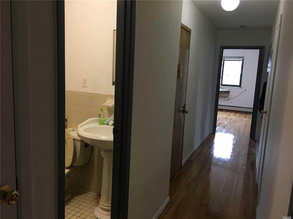 10811 44th Ave Flushing Flushing NY 11368