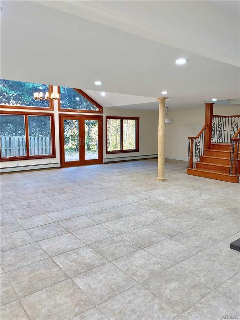 40 Carriage Ln Roslyn Heights Roslyn Heights NY 11577