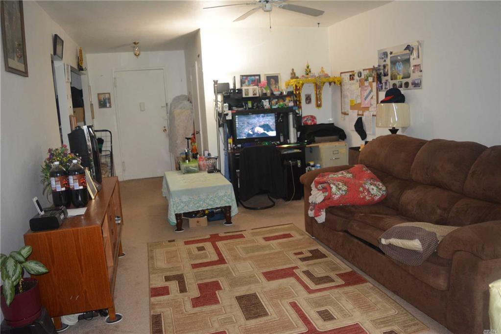 30 Pearsall Ave Glen Cove Glen Cove NY 11542