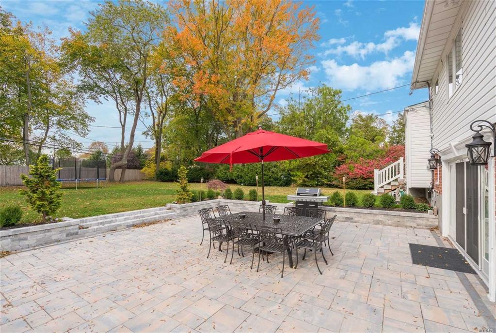 29 Narcissus Dr Syosset Syosset NY 11791