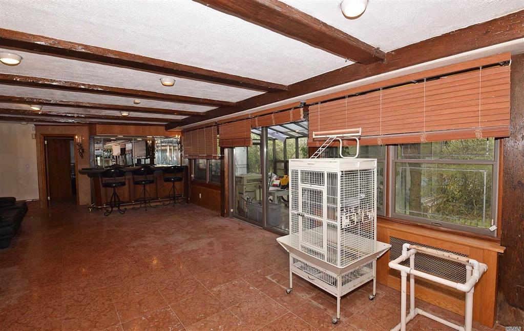 105 Woodhill Ln Manhasset Manhasset NY 11030
