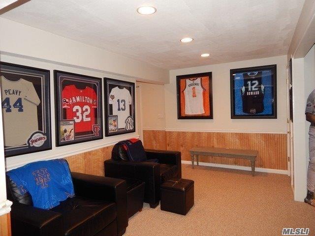 16 Homecoming Pl E. Setauket E. Setauket NY 11733