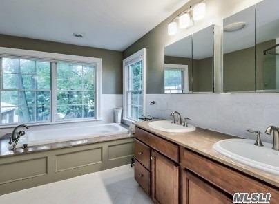 25 Wansor Ave Bayville Bayville NY 11709