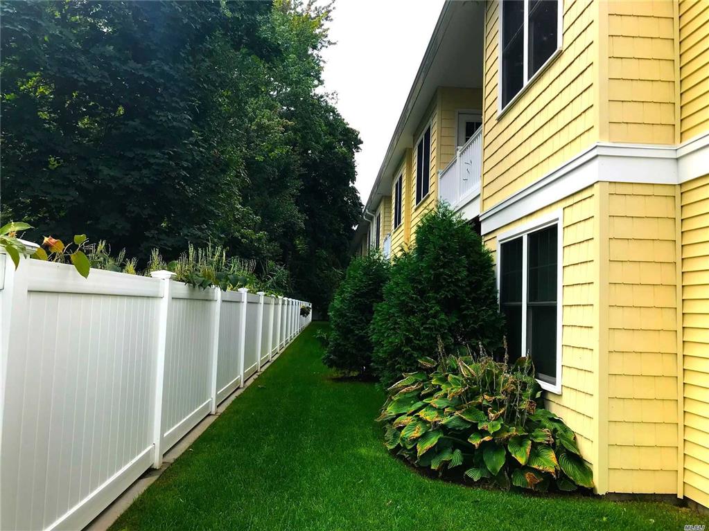 24 Creek Rd Huntington Huntington NY 11743