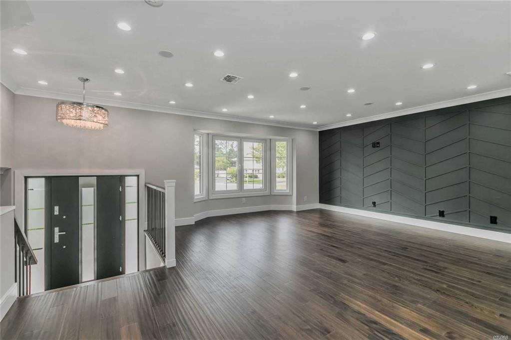 3 Evers Ct Commack Commack NY 11725