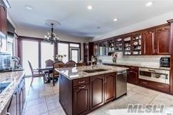 2 Mill Pond Ln Lattingtown Lattingtown NY 11560